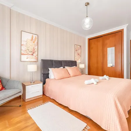 Apartment Ocean Getaway - Private Parking In The Center Of