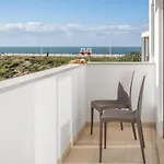 Διαμέρισμα Ocean Getaway - Private Parking In The Center Of *