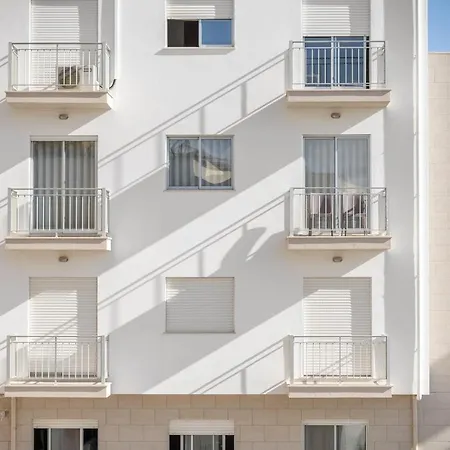 Apartment Ocean Getaway - Private Parking And Sea View *